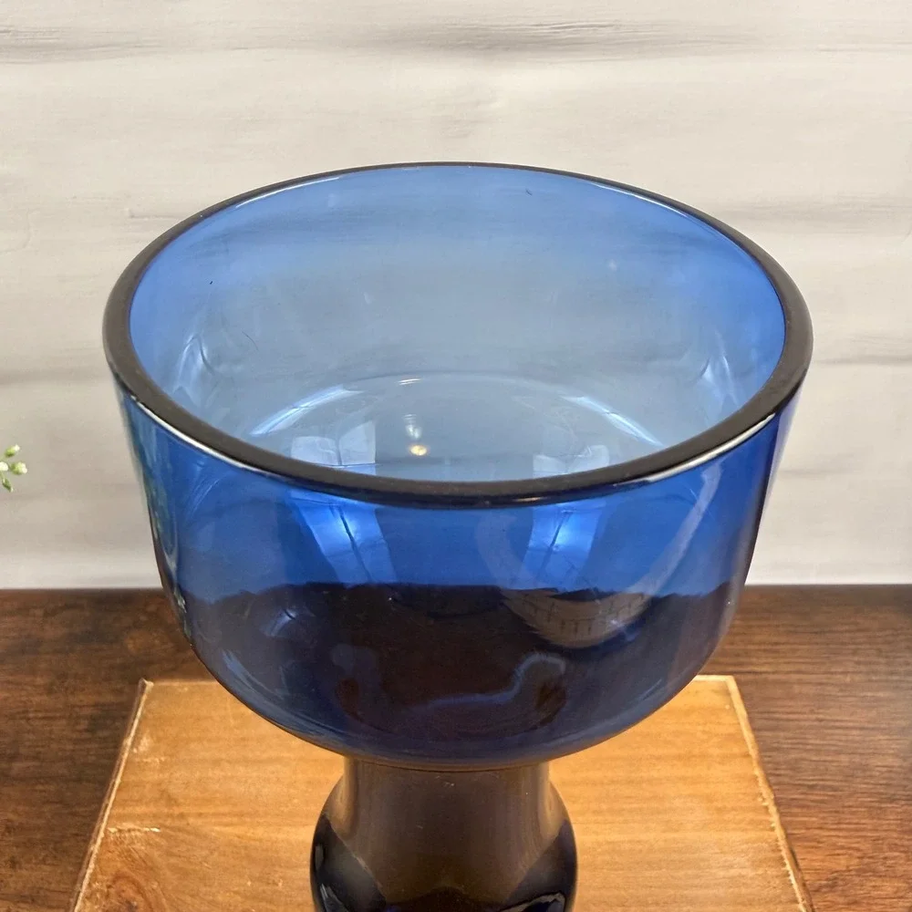 Aseda B5/610-B Bo Borgstrom Swedish Art Glass Vase Blue Orange MCM